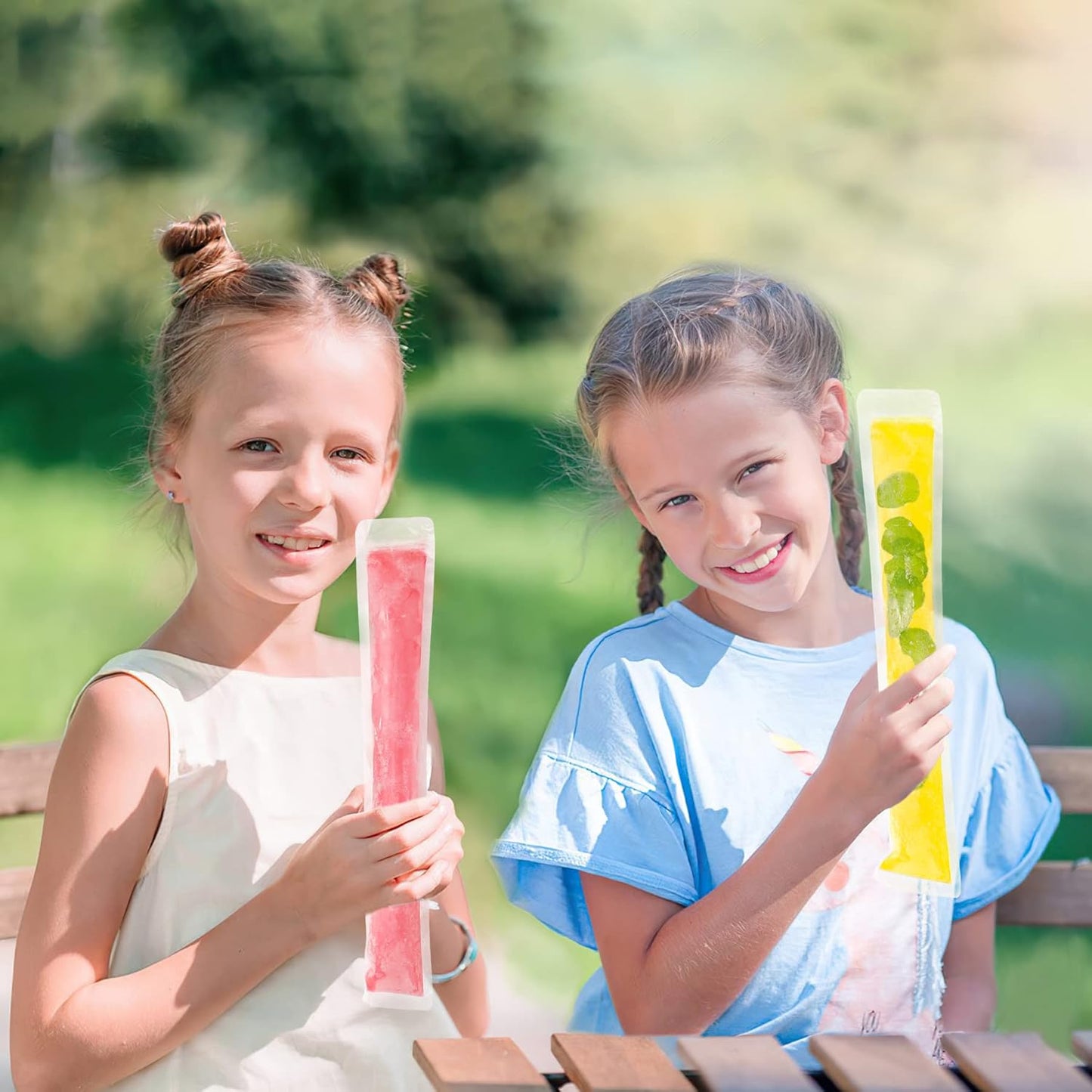 FEBSNOW 100 Disposable Ice Popsicle Mold Bags Freezer Tubes With Zip Seals For Healthy Snacks,Yogurt Sticks,Juice & Fruit Smoothies,Ice Candy Pops Comes With A Funnel