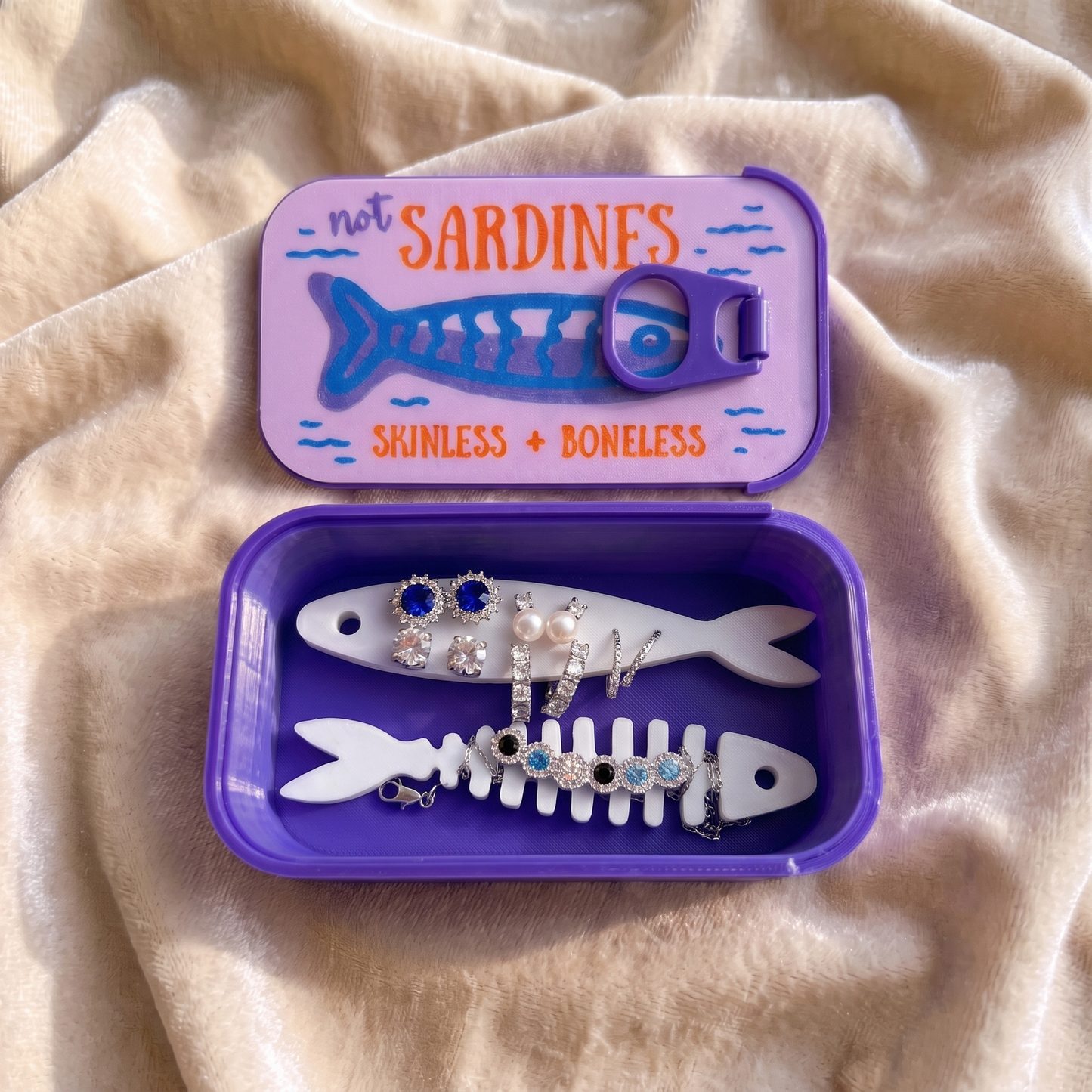 🐟Cute Sardine Tin Travel Jewelry Case, Portable Mini Jewelry Organizer Box for Rings Earrings Necklaces