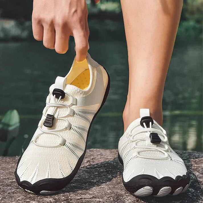 - Atmungsaktive rutschfeste Walkingschuhe
