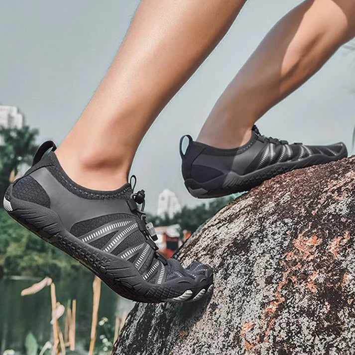 - Atmungsaktive rutschfeste Walkingschuhe